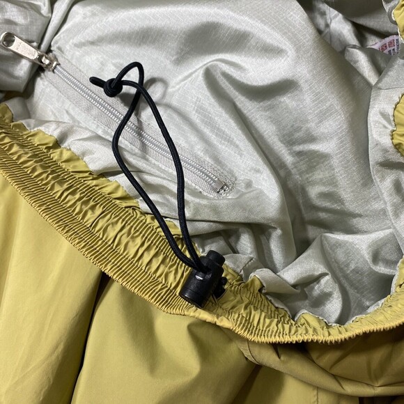 LL Bean Pants Mens Size XL Yellow Gold Lightweight Water Resistant Nylon Lined - Picture 14 of 16